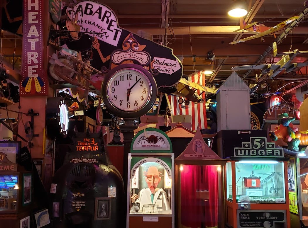 Marvin's Marvelous Mechanical Museum 2