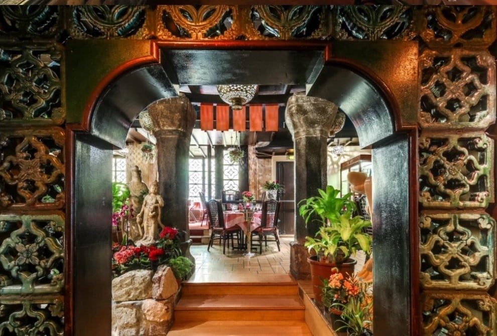 Chez Vong 2