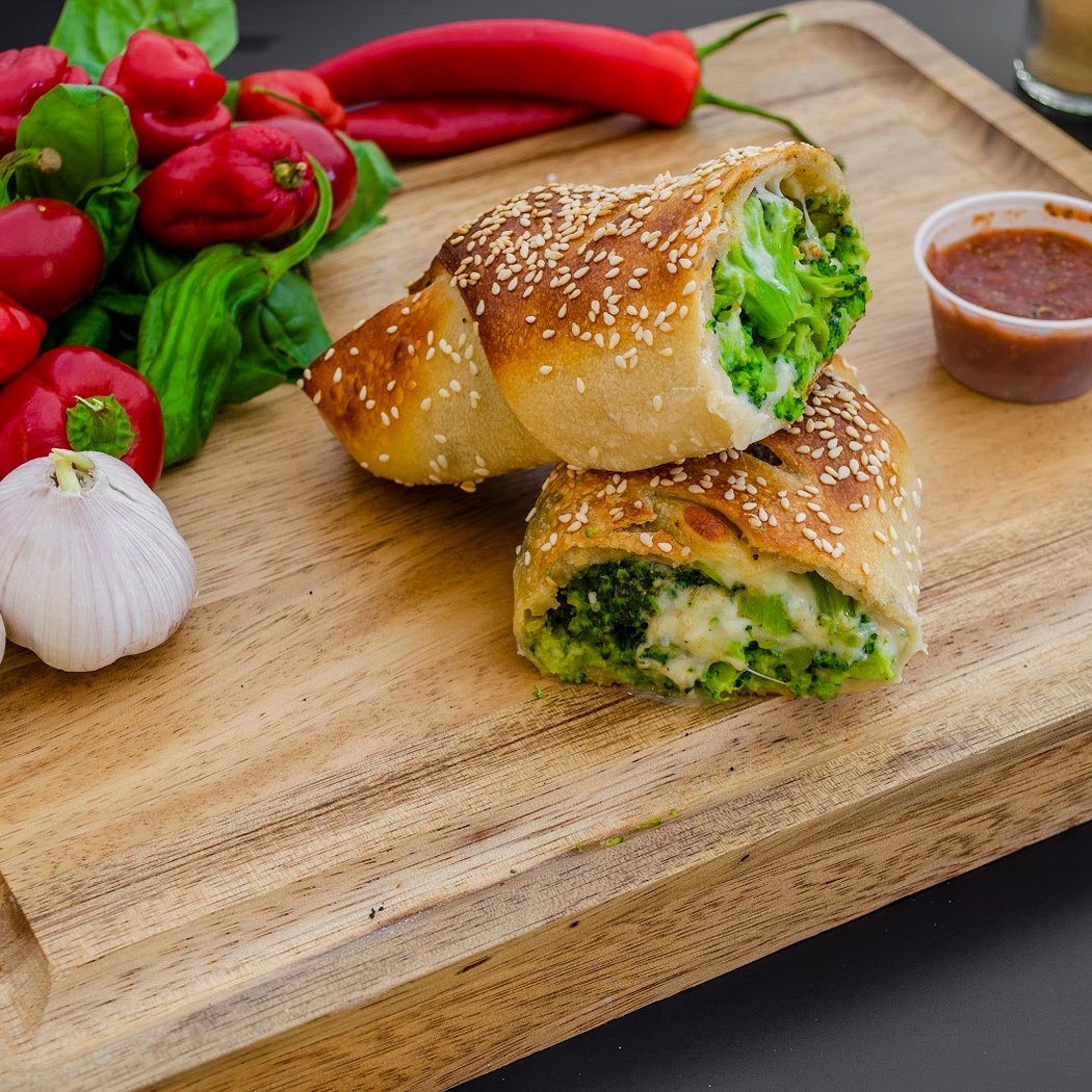 Fialkoff's Kosher Pizza 3