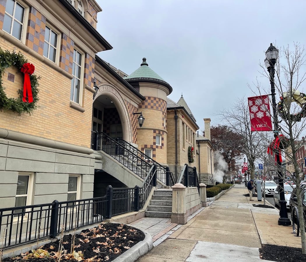Parlin Memorial Library 4