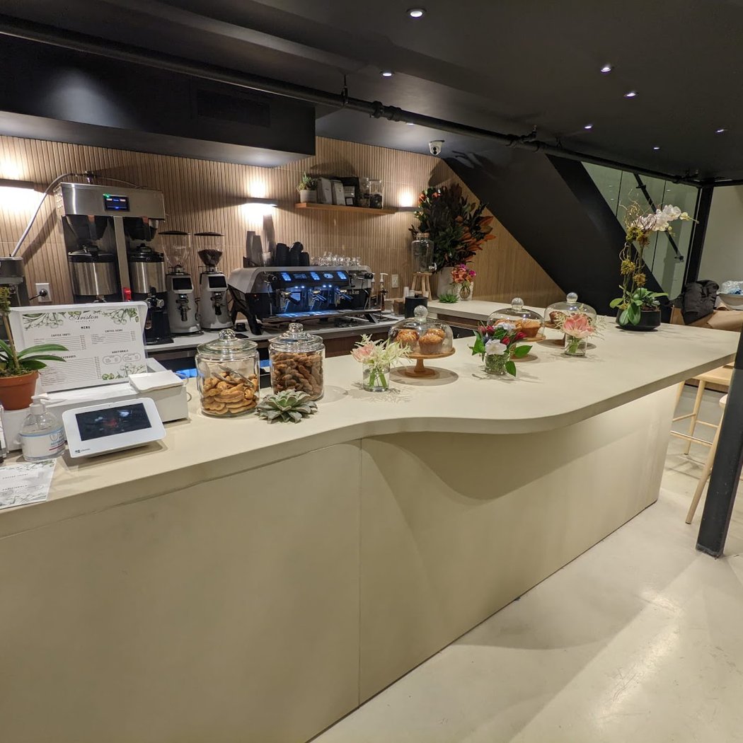 Ariston Coffee Bar 4