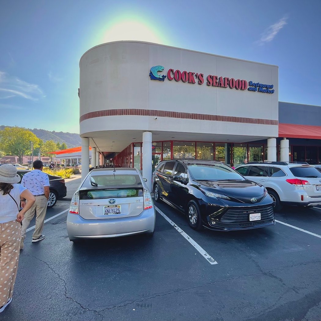 Cook's Seafood - Pleasanton 3