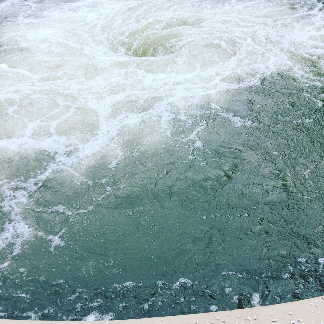 Anish Kapoor Descension 3