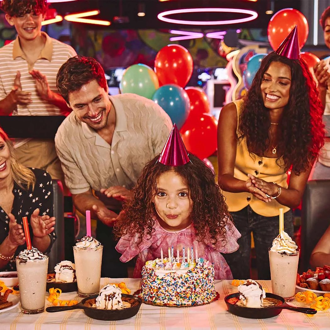 Bowling & Entertainment 3