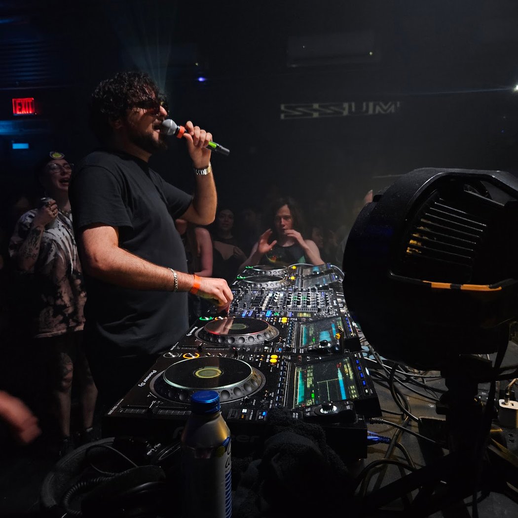 Baauer: The 'U' Experience 4