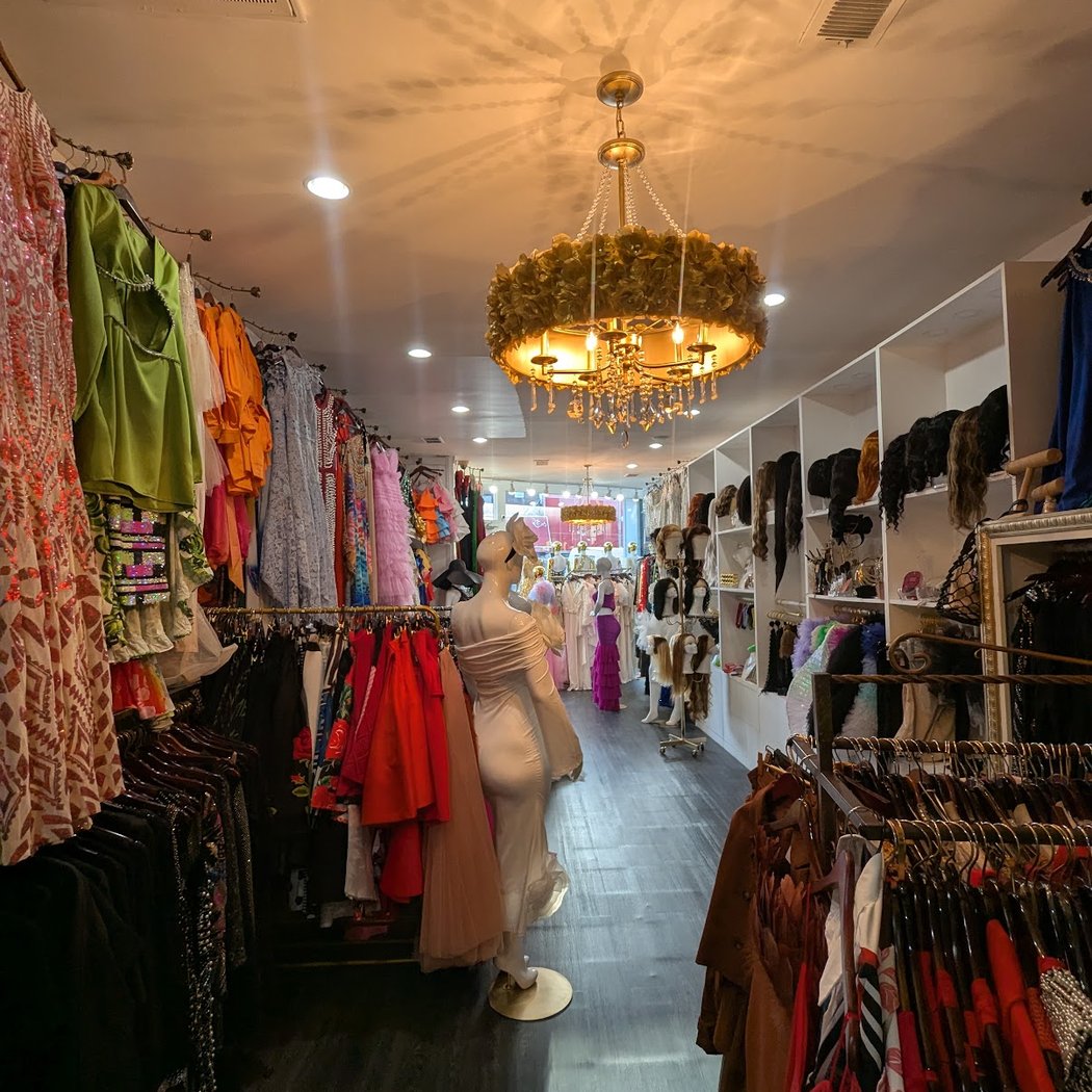 High End Diva's Boutique 2