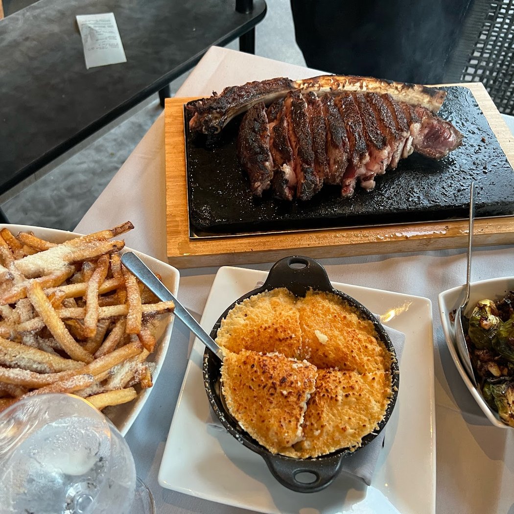 Insignia Prime Steak & Sushi 2