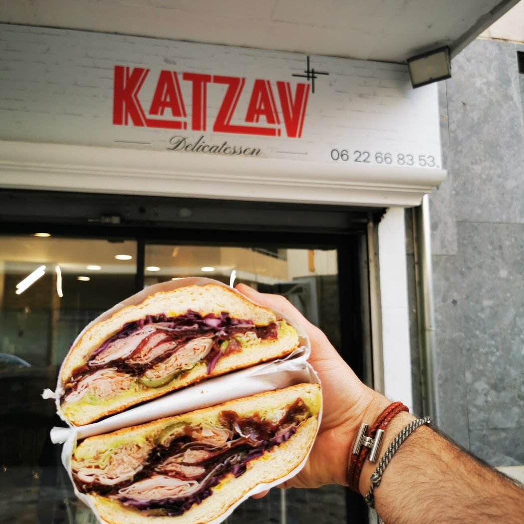 Katzav Delicatessen 3