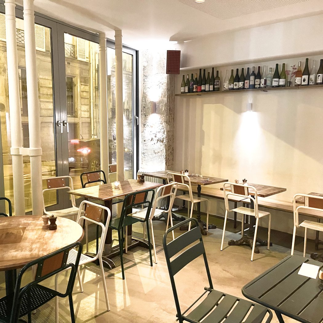 Les Darons Wine Bar 2