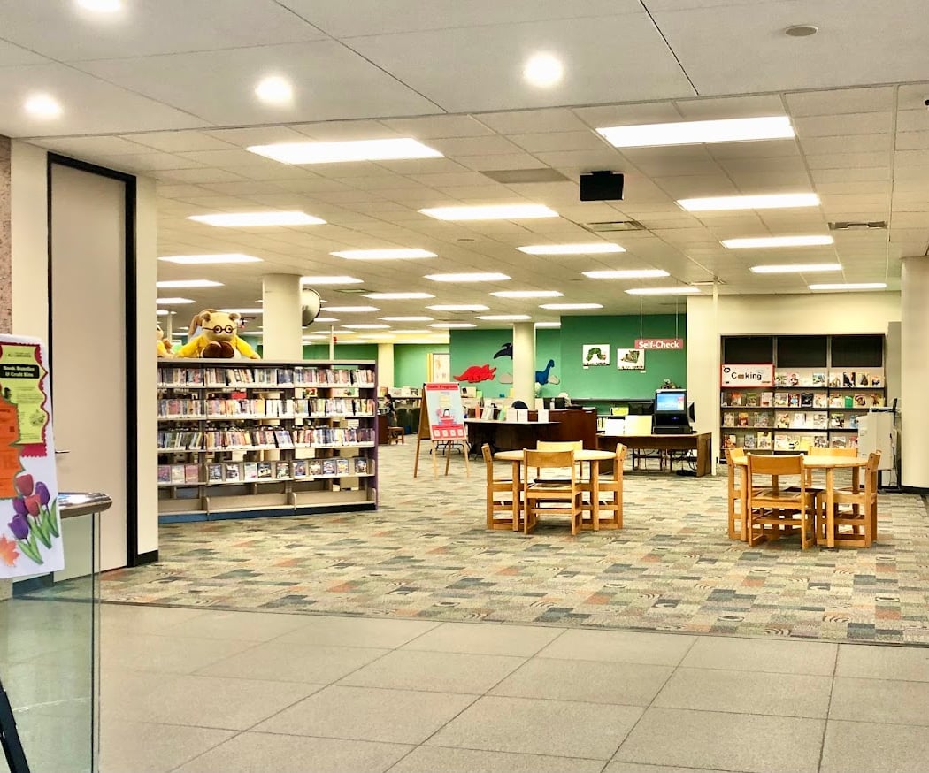 Fort Bend County Libraries - George Memorial Library 1