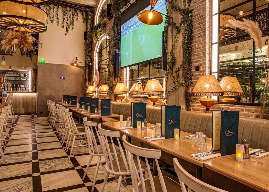 O 2 SCENES RESTAURANT 3
