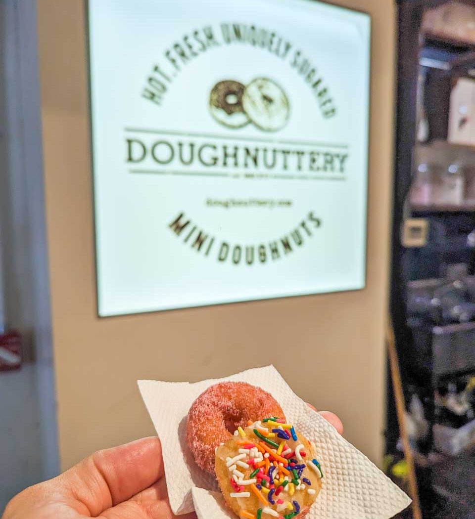 Doughnuttery 4