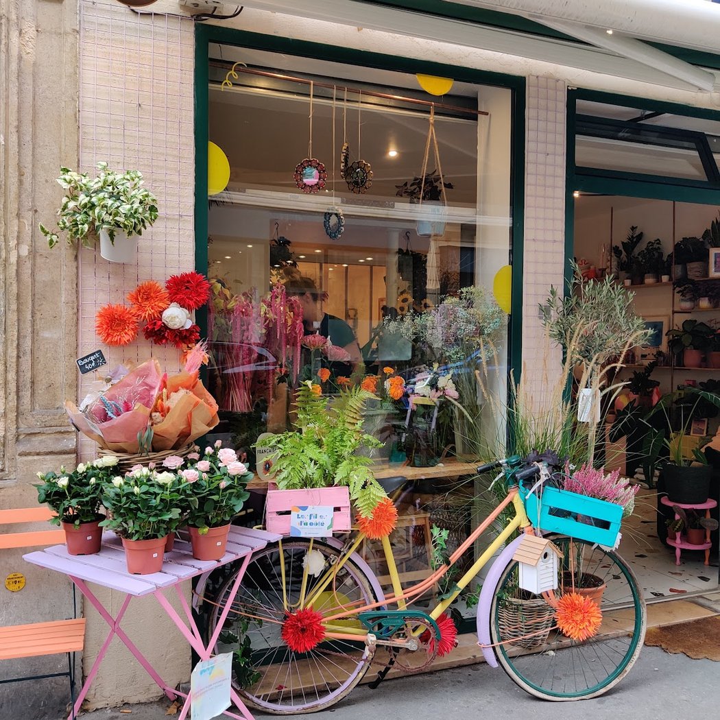 Les filles d'à côté - fleuriste - Paris 3
