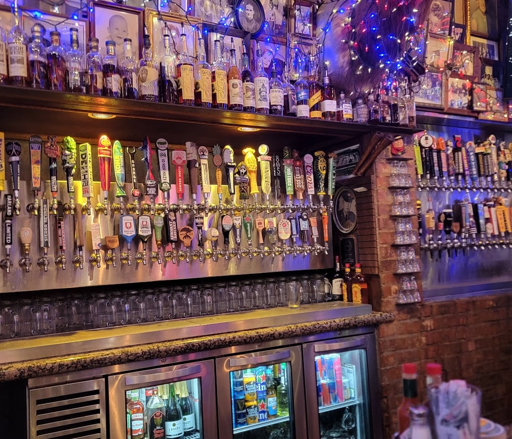 Heroes Bar & Grill 3