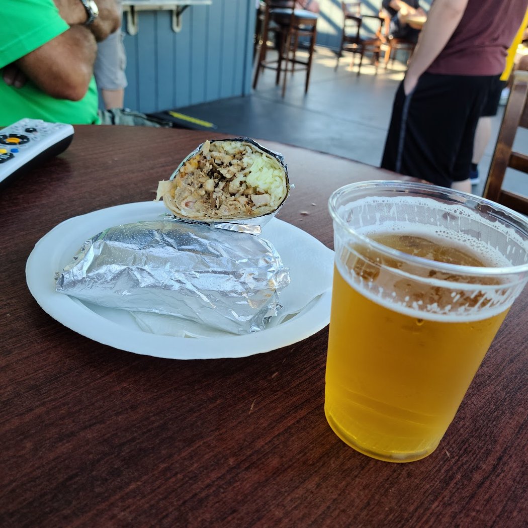 Mariners Point Bar 2