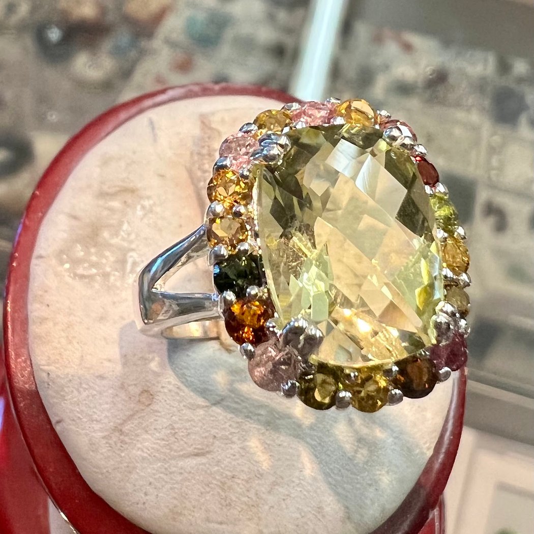 Golden Nugget Antique Flea Market 1