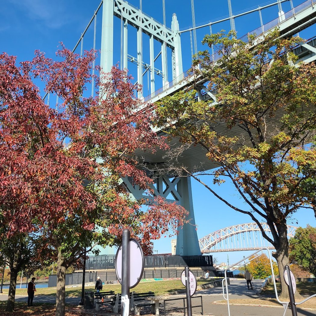 Astoria Park Parking Lot 2