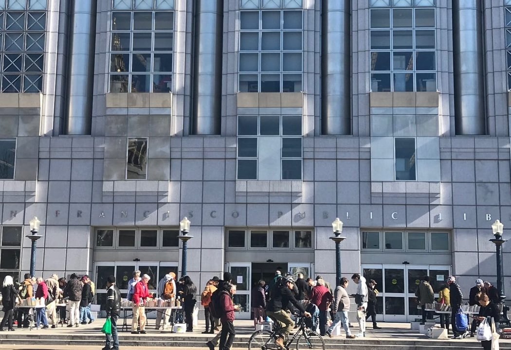 Friends of the SF Public Library Step Sales 1