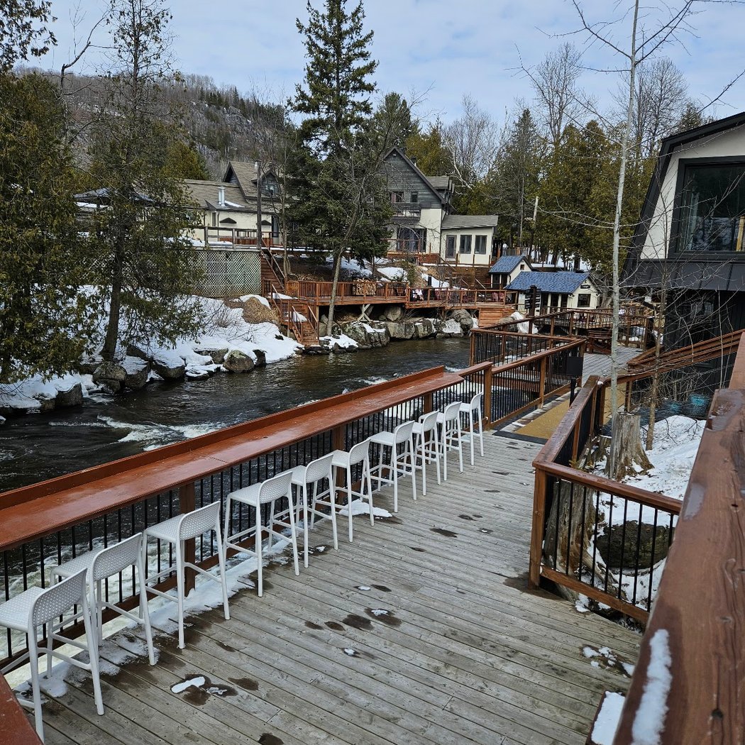 Restaurant Nord / Saint-Sauveur 2
