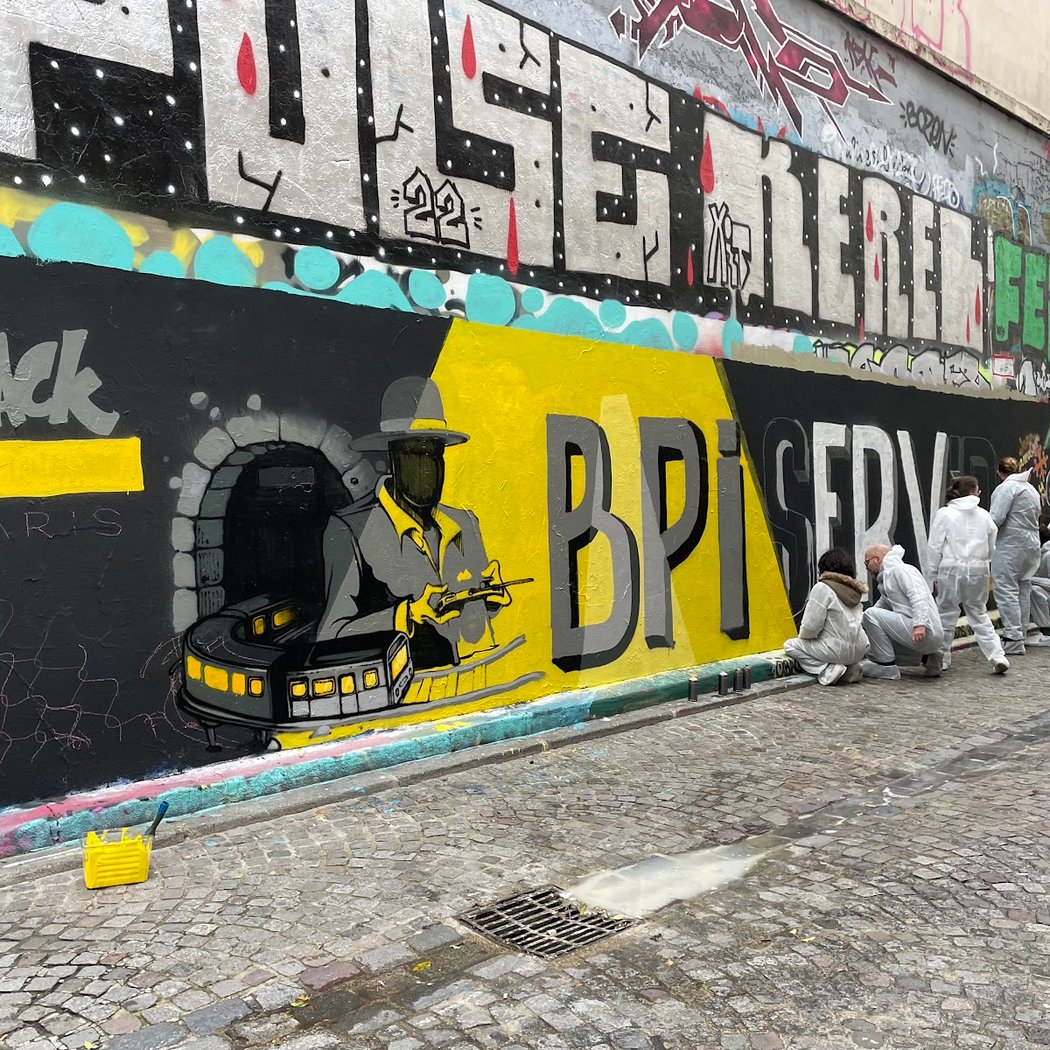 Background Paris - L'agence street art qui révèle l'ADN de votre entreprise 1