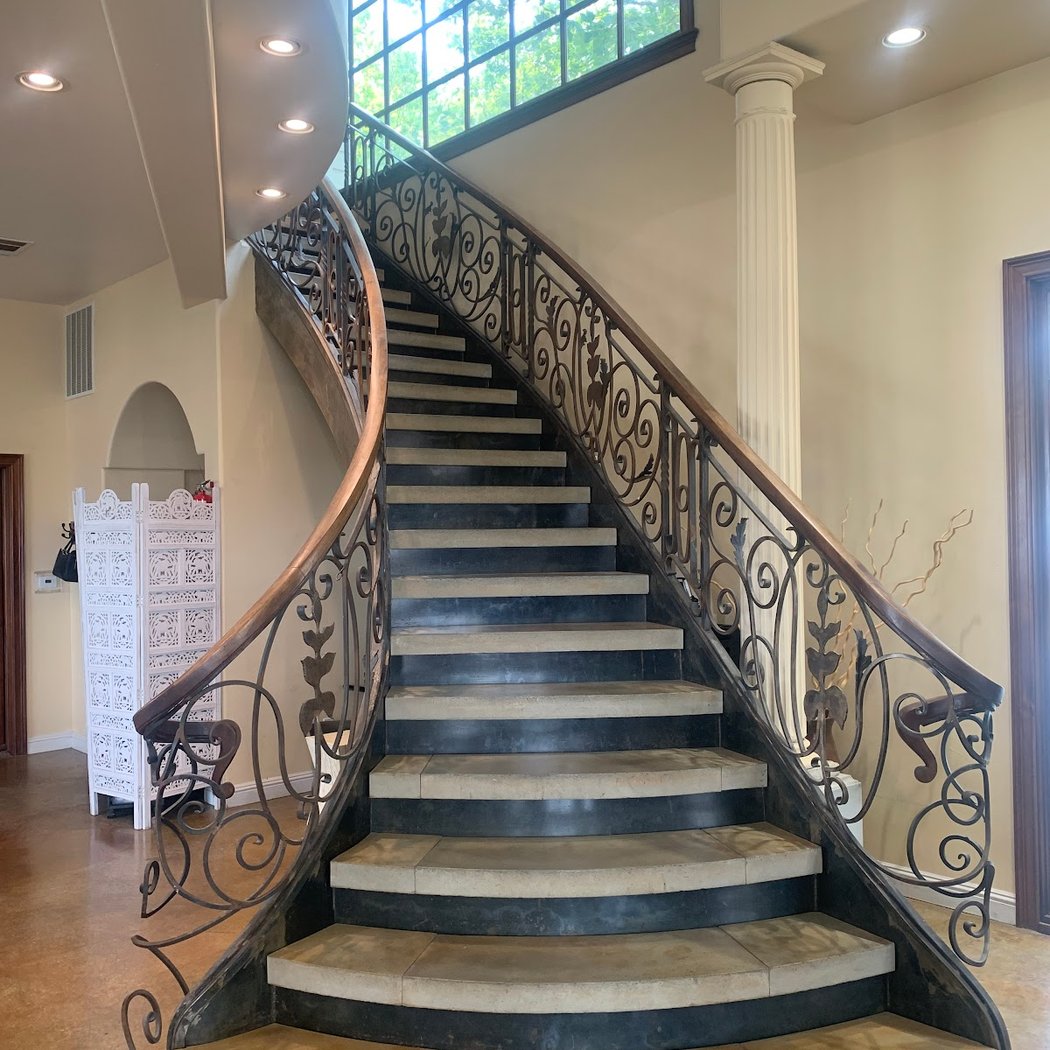 The Gallery Waterfront Salon & Spa 1