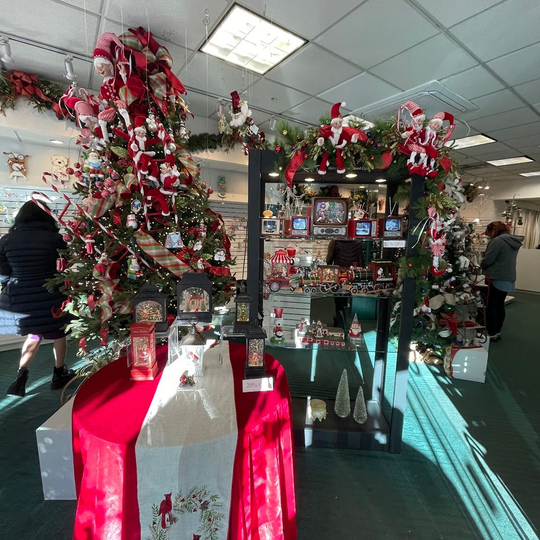 The Holiday Shoppe 3