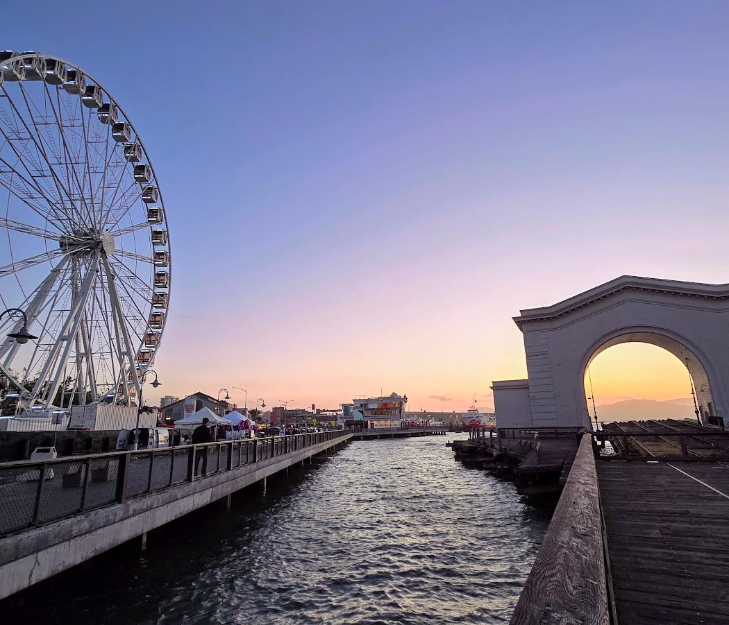 Pier 43 Ferry Arch 1