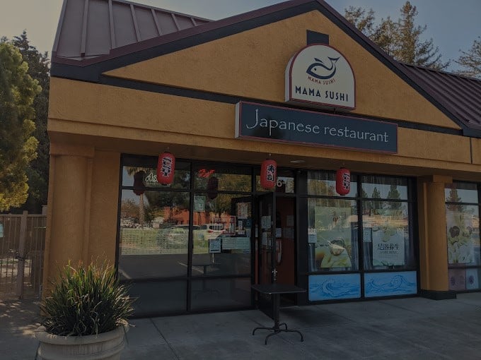 Mama Sushi & Bowl 2