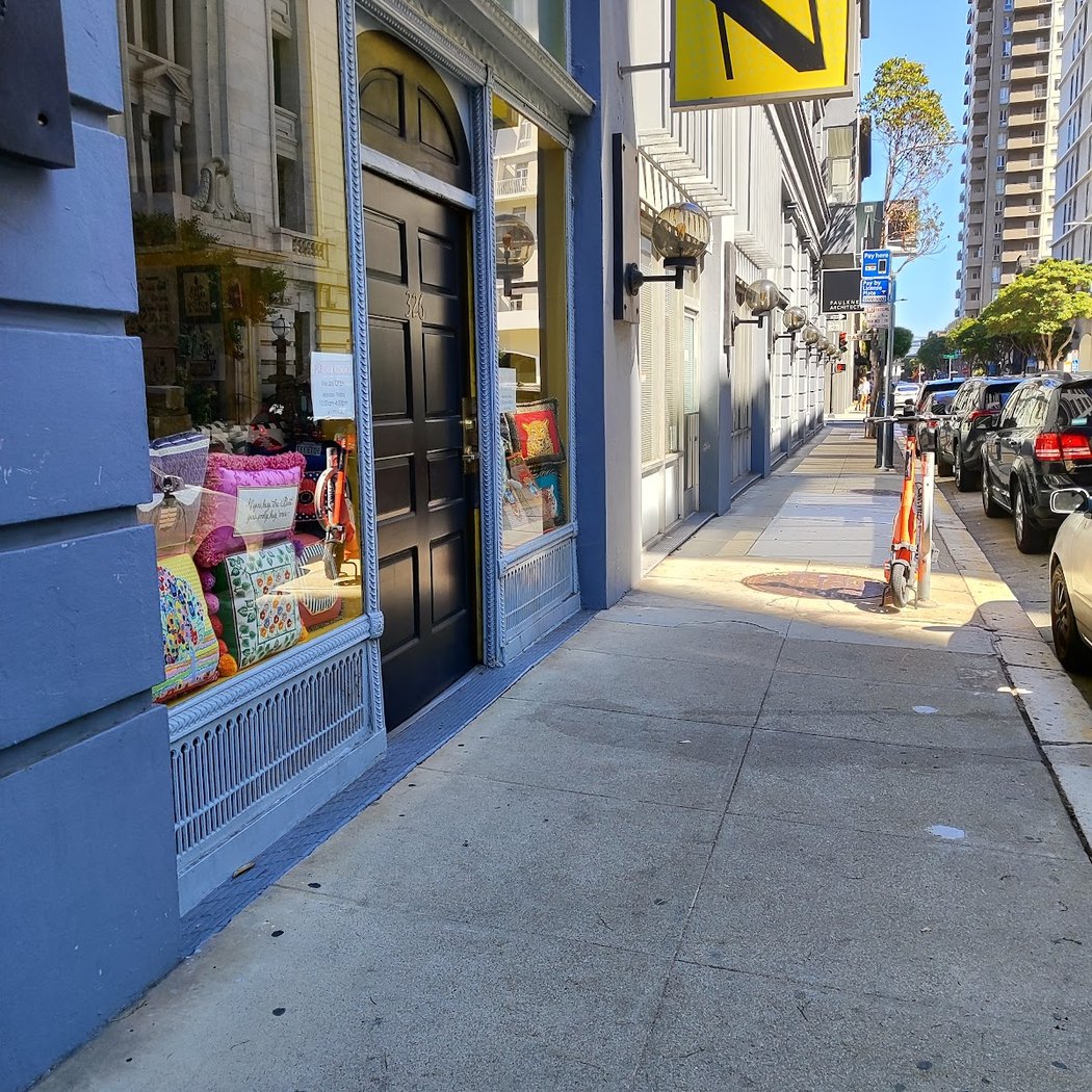 Alice Peterson's Discontinued Trunk Show and Annual New Year's Day Chili and Chillin' 3