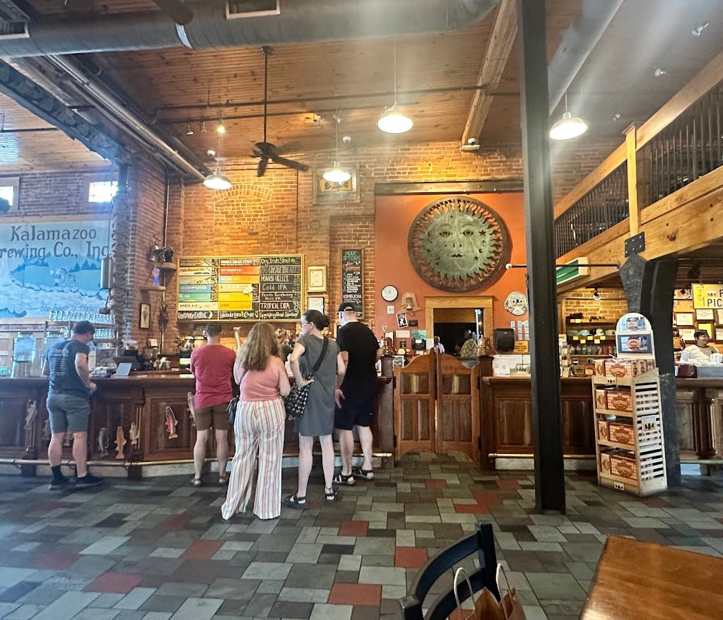 Bell's Eccentric Cafe 4