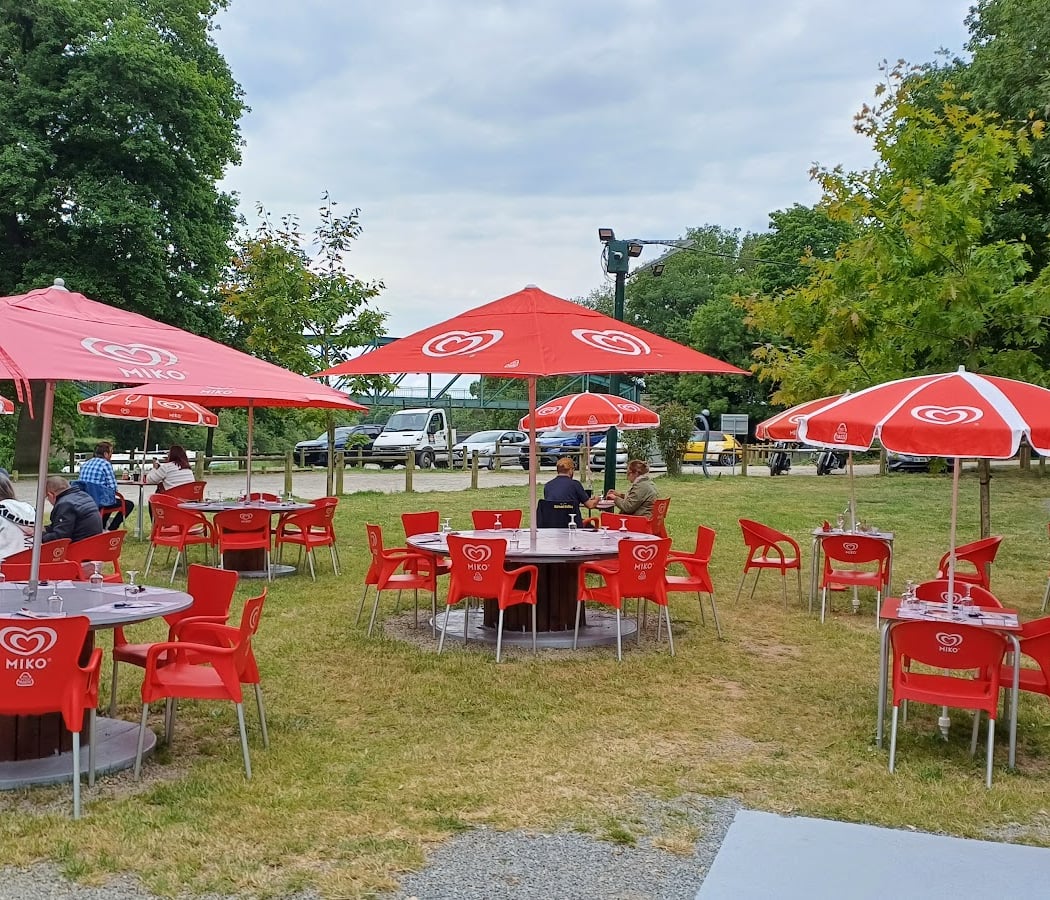 La Paillote du Pont - Restaurant saisonnier ouvert du 1ᵉʳ mai au 30 septembre 2