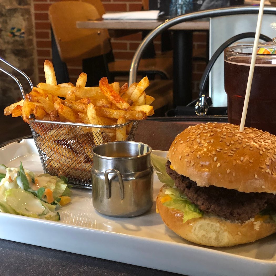 85 Burger 1