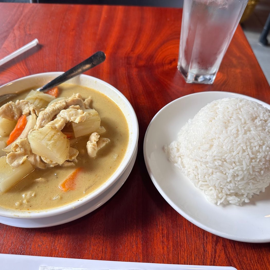 Aroi Thai Restaurant 1