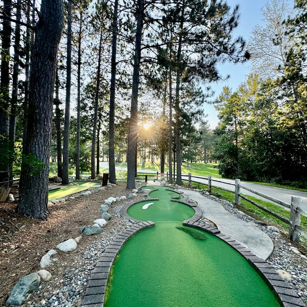 Wildwedge Golf, Mini Golf & Maze 1