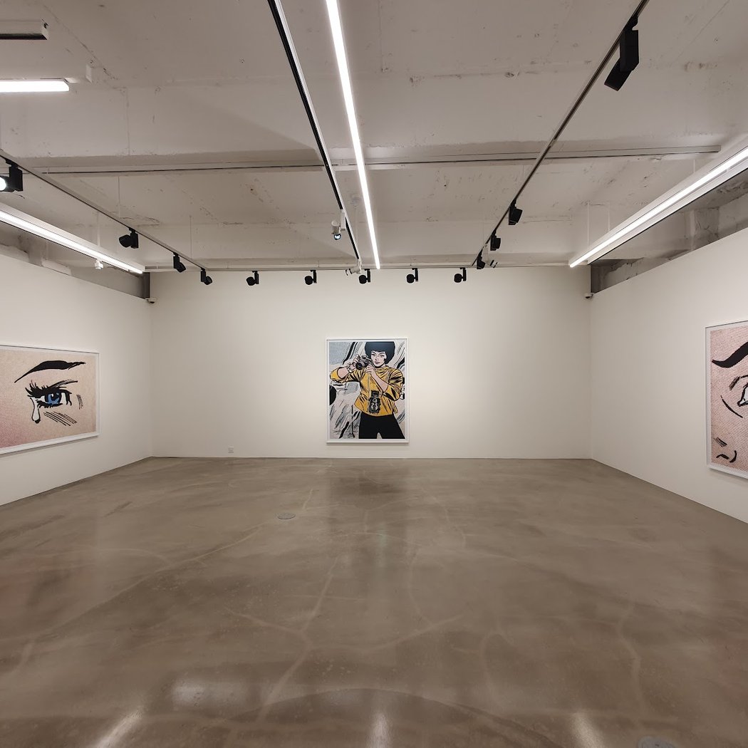 GALLERY BATON 3