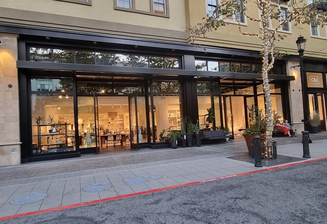 Yoga & Pilates on The Row 4