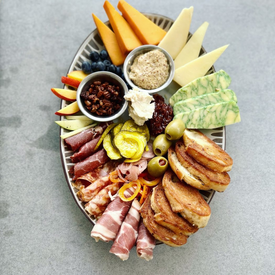 Spoke & Barrel - Eatery 1