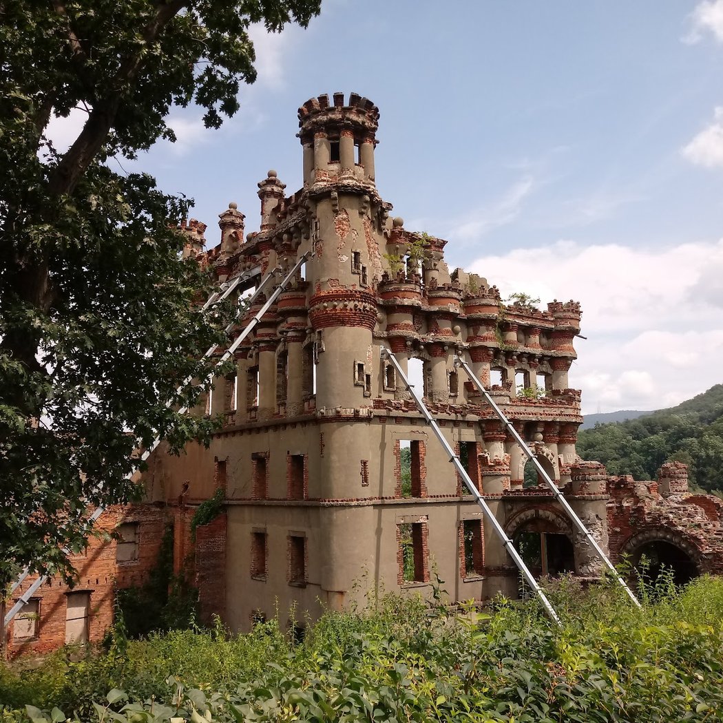 Movie Nights on Bannerman Island 3
