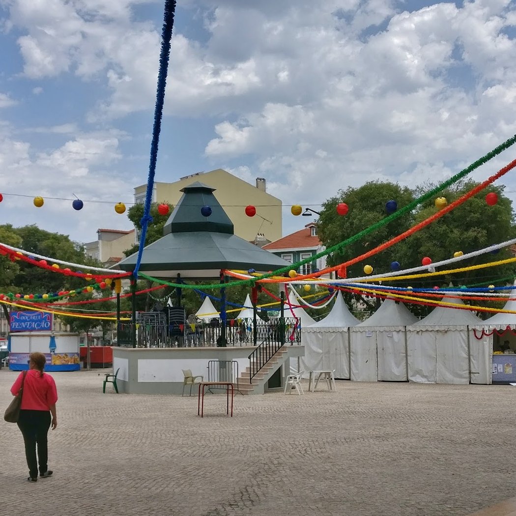 Mercado no Largo da Graça 1