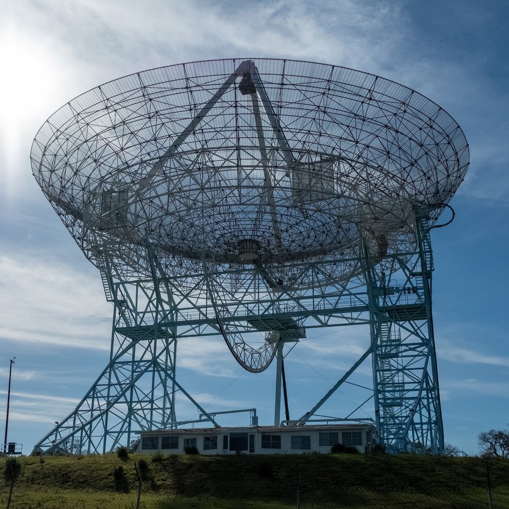 Stanford Dish Trail Parking 1