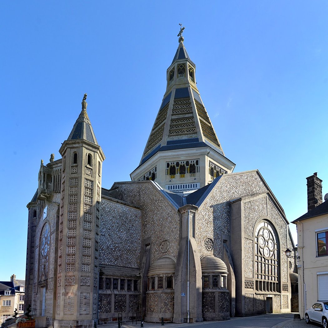 Église Saint-Julien de Domfront 3