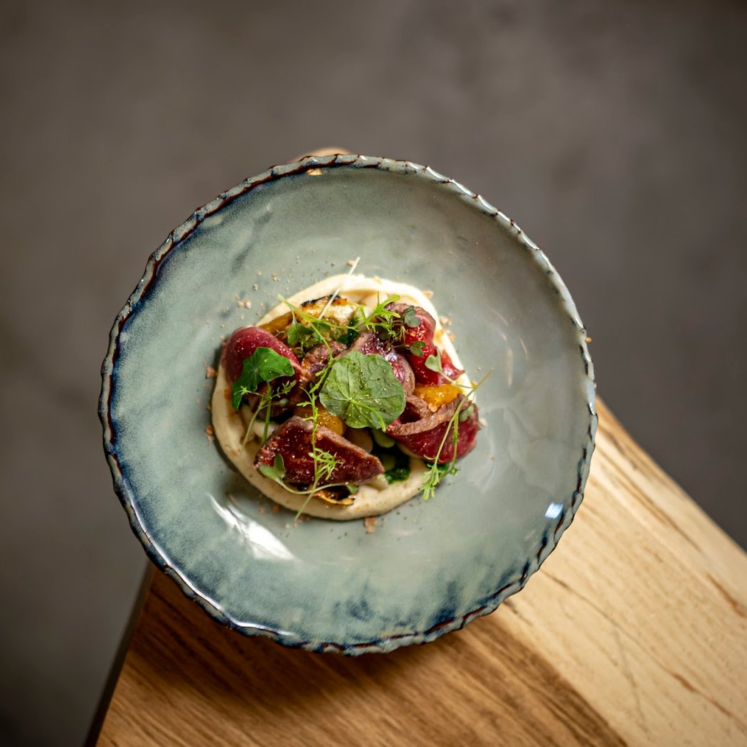 CHEF'S OPEN KITCHEN