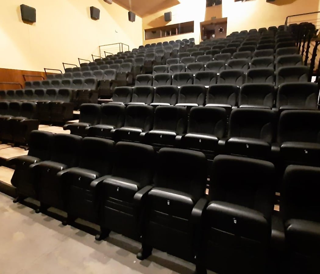 CINEMA Suportant el paradís 2