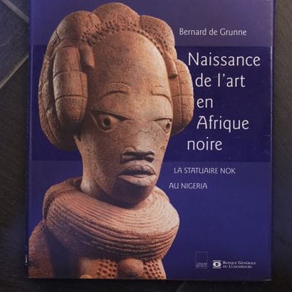 Arts d'Afrique et d'Oceanie - Importante bibliothèque d'un amateur 1