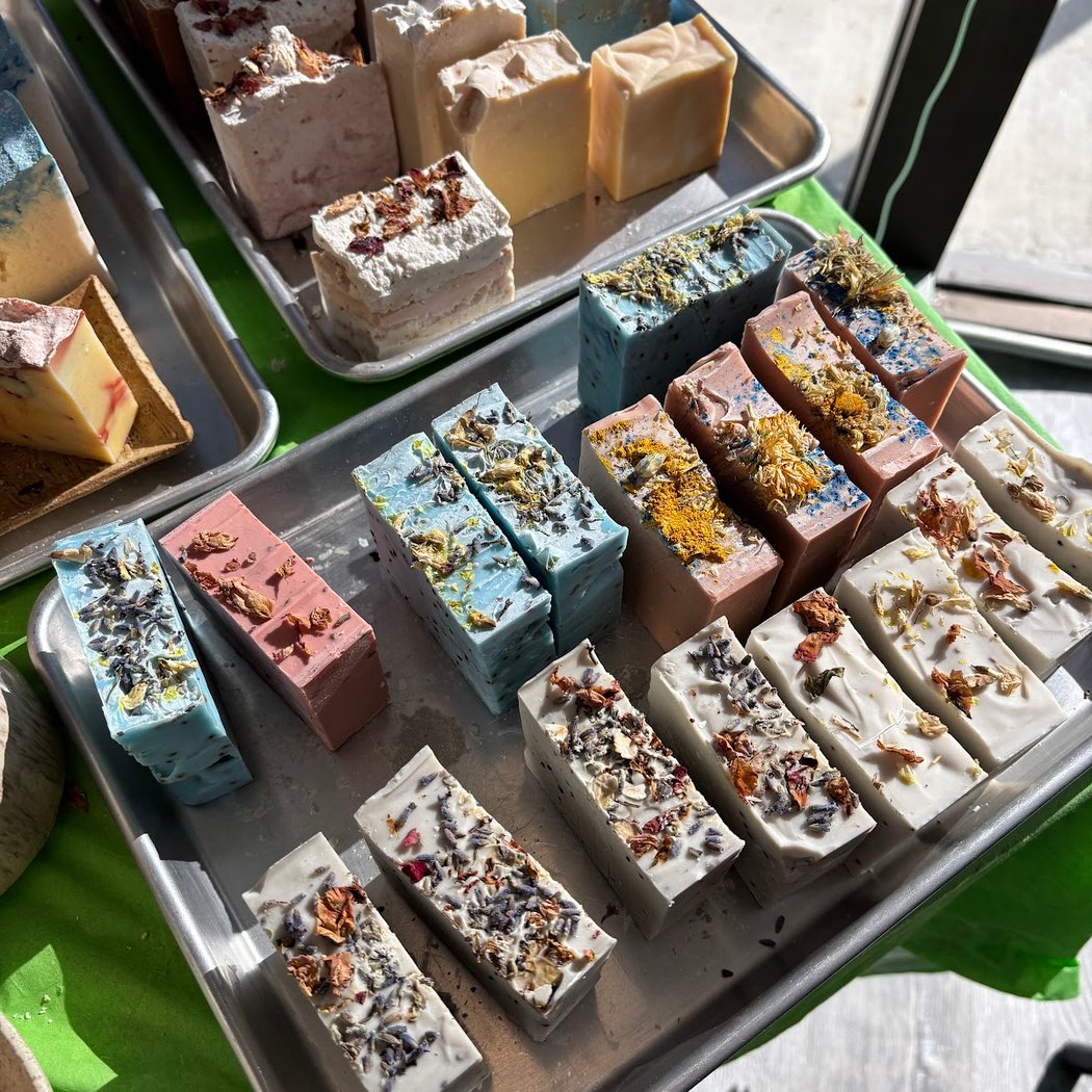 Aroma & Clay Candle Studio 2