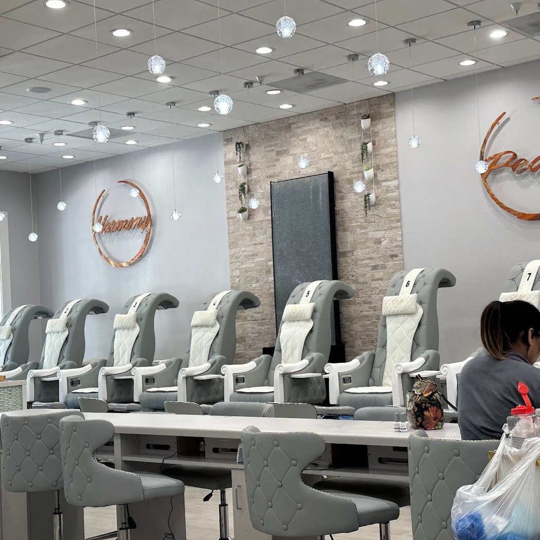 Holiday Giveaway at Zen Nails 1