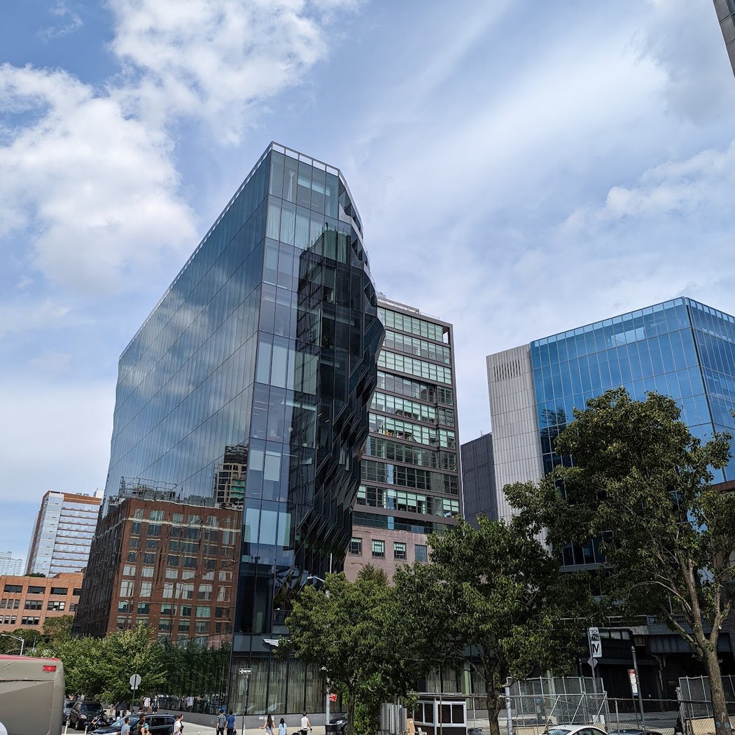 The Diller - Von Furstenberg Sundeck 3