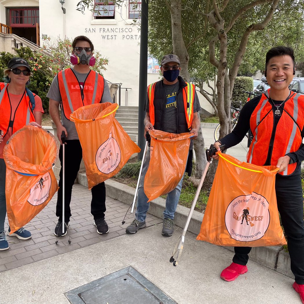 Manny's Neighborhood Trash Cleanup 3