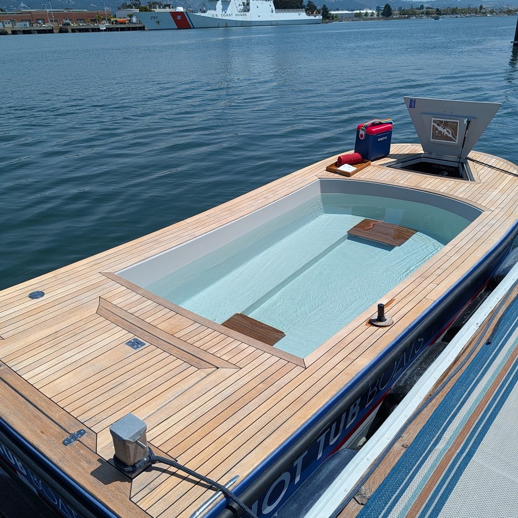 Hot Tub Boats 3