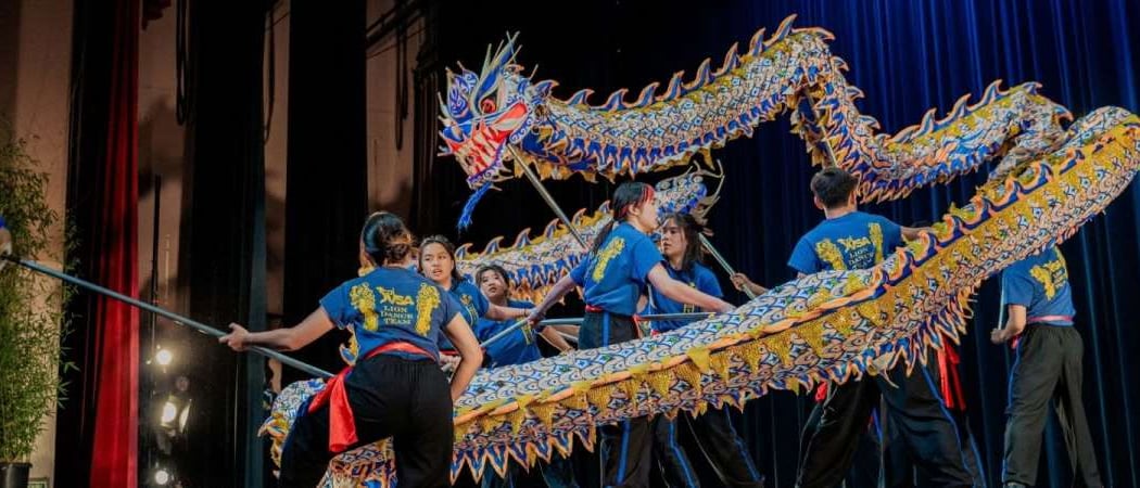 Vietnamese Tet Celebration: Dragon Dancing 1